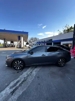 NISSAN-SENTRA-2023