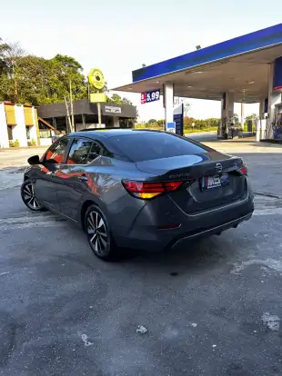 NISSAN-SENTRA-2023