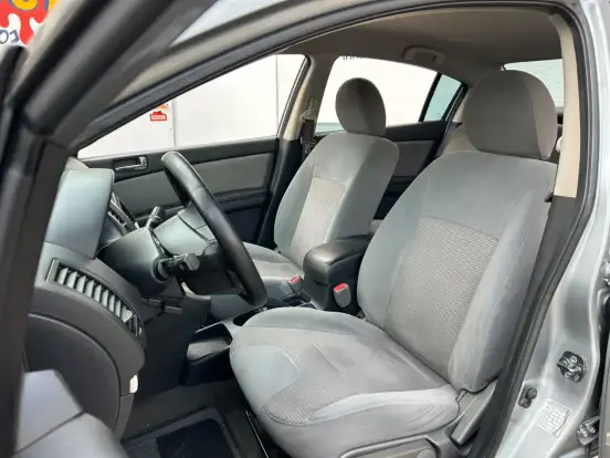 NISSAN-SENTRA-2009