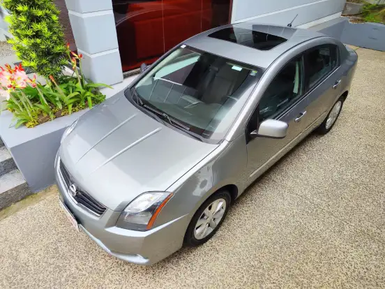 NISSAN-SENTRA-2012