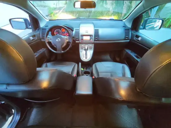 NISSAN-SENTRA-2012