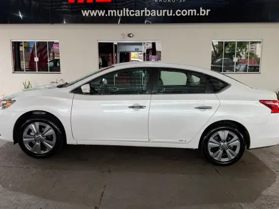 NISSAN-SENTRA-2.0 SV 16V FLEXSTART 4P AUTOMÁTICO NISSAN-SENTRA-2018
