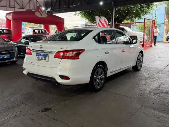 NISSAN-SENTRA-2.0 SV 16V FLEXSTART 4P AUTOMÁTICO NISSAN-SENTRA-2018