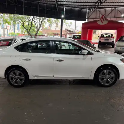 NISSAN-SENTRA-2018