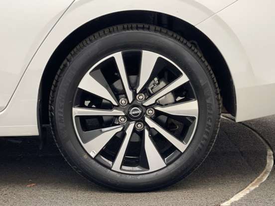 NISSAN-SENTRA-2025
