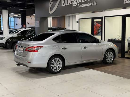 NISSAN-SENTRA-2.0 SL 16V FLEX 4P AUTOMÁTICO NISSAN-SENTRA-2014