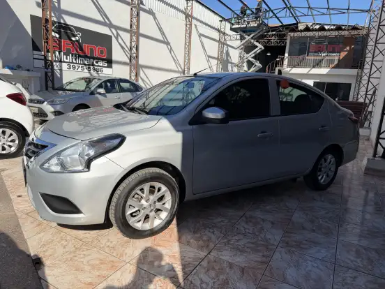 NISSAN-VERSA-2018