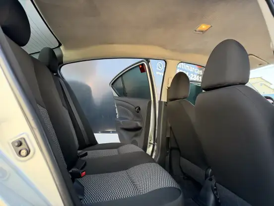 NISSAN-VERSA-2018