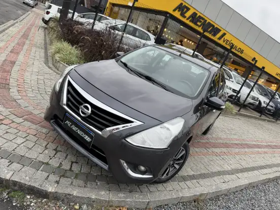 NISSAN-VERSA-2019