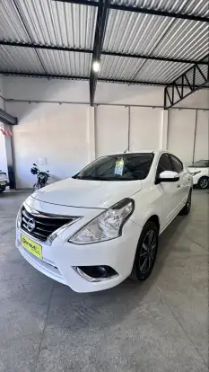 NISSAN-VERSA-2018