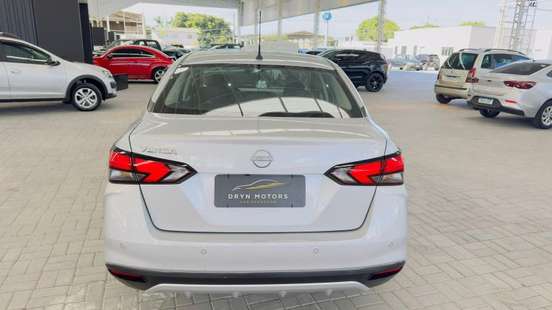 NISSAN-VERSA-2025