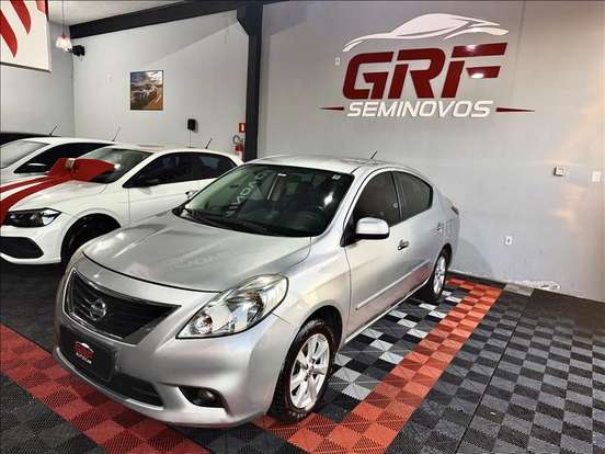 NISSAN-VERSA-2012