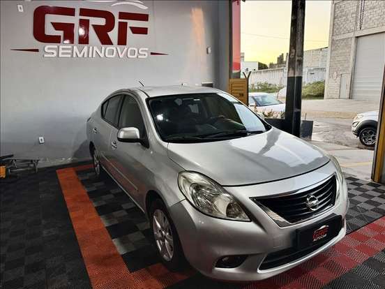 NISSAN-VERSA-2012