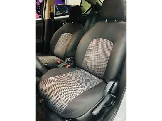 NISSAN-VERSA-2019