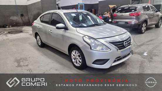 NISSAN-VERSA-2019