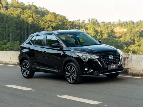 NISSAN-KICKS-2023