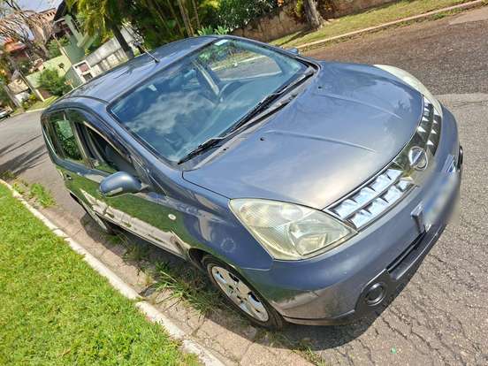 NISSAN-LIVINA-1.6 SL 16V FLEX 4P MANUAL NISSAN-LIVINA-2009