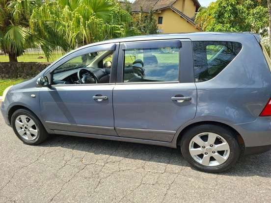 NISSAN-LIVINA-1.6 SL 16V FLEX 4P MANUAL NISSAN-LIVINA-2009
