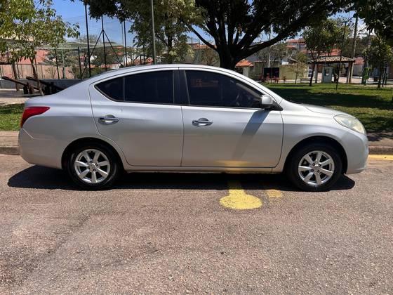 NISSAN VERSA 1.6 16V FLEX SL 4P MANUAL