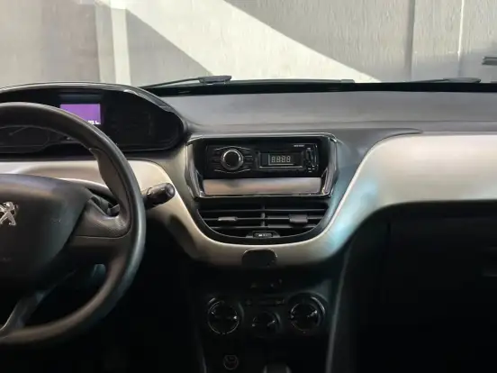 PEUGEOT-2008-2021