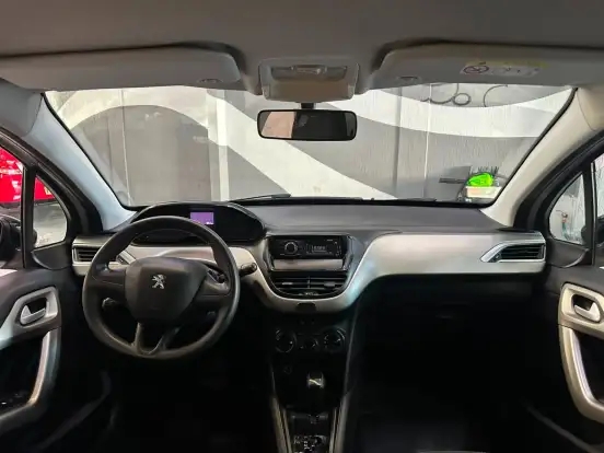 PEUGEOT-2008-2021
