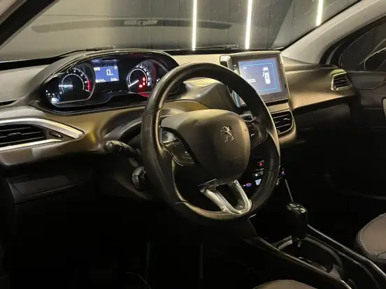 PEUGEOT-2008-2018