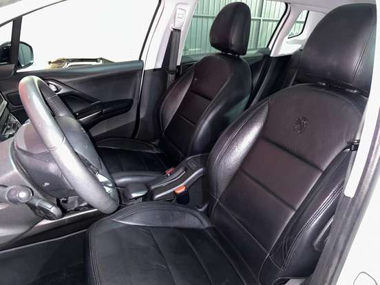 PEUGEOT-2008-1.6 16V FLEX GRIFFE 4P AUTOMÁTICO PEUGEOT-2008-2019