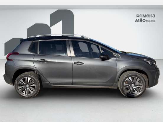 PEUGEOT-2008-2023