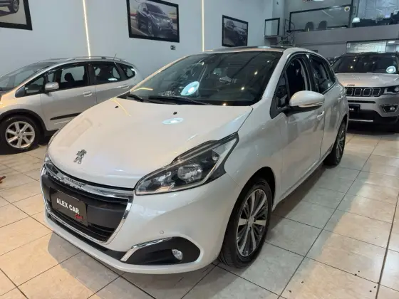 PEUGEOT 208 1.6 GRIFFE 16V FLEX 4P AUTOMÁTICO