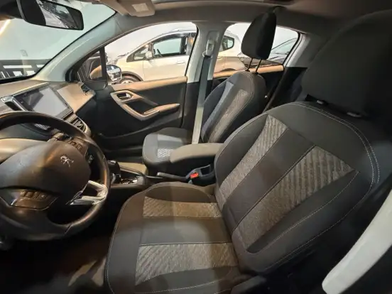 PEUGEOT-208-1.6 GRIFFE 16V FLEX 4P AUTOMÁTICO PEUGEOT-208-2018