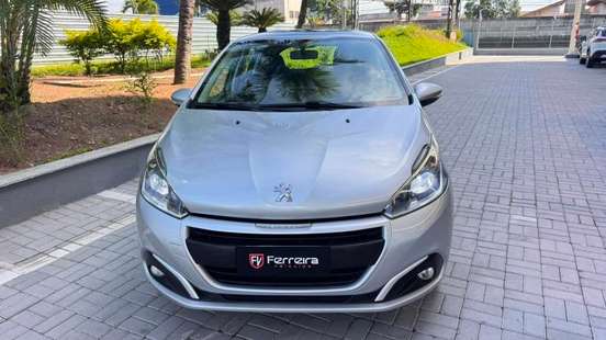 PEUGEOT-208-2019