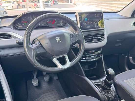 PEUGEOT-208-1.2 ALLURE 12V FLEX 4P MANUAL PEUGEOT-208-2019