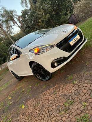 PEUGEOT-208-2019