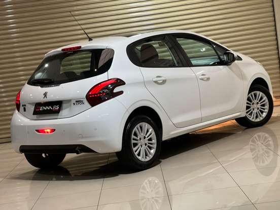 PEUGEOT-208-1.6 ALLURE 16V FLEX 4P AUTOMÁTICO PEUGEOT-208-2017