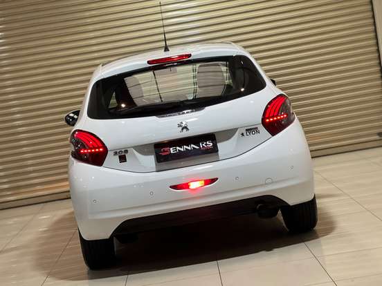 PEUGEOT-208-1.6 ALLURE 16V FLEX 4P AUTOMÁTICO PEUGEOT-208-2017
