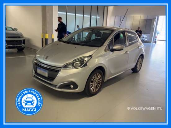 PEUGEOT-208-2018