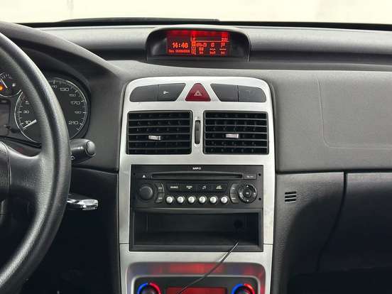 PEUGEOT-307-2011