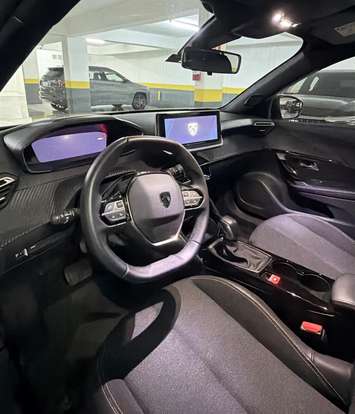 PEUGEOT-2008-2024