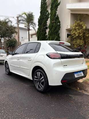 PEUGEOT-208-2024