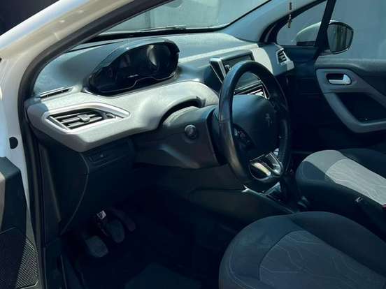 PEUGEOT-208-1.2 ACTIVE PACK 12V FLEX 4P MANUAL PEUGEOT-208-2016