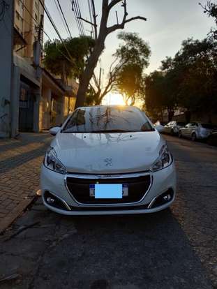 PEUGEOT-208-2016