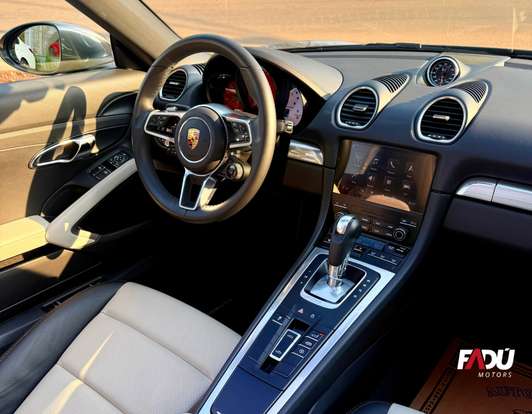 PORSCHE-718-2023