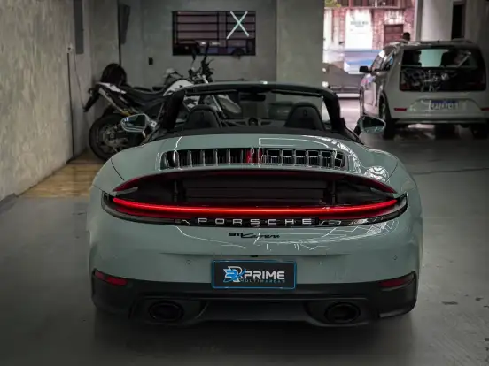 PORSCHE-911-2025