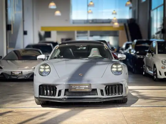PORSCHE-911-2025