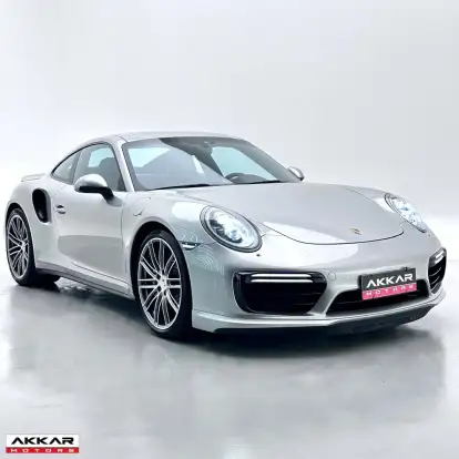 PORSCHE-911-2016