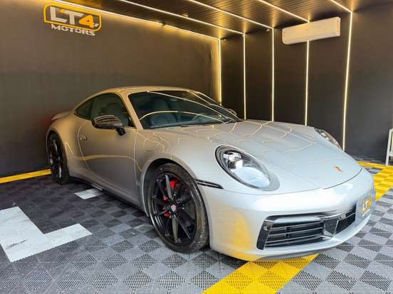 PORSCHE-911-2020