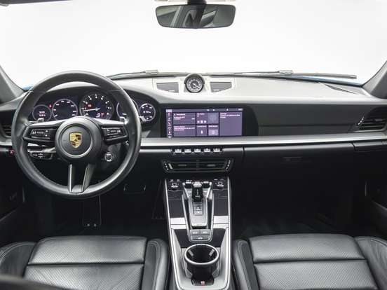 PORSCHE-911-2020