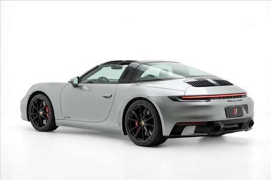 PORSCHE-911-2023