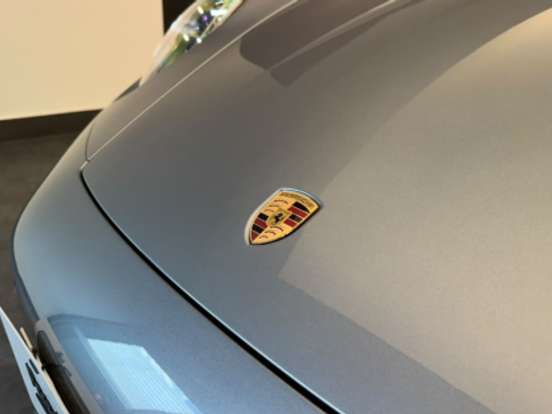 PORSCHE-911-3.6 24V H6 T-HYBRID CARRERA GTS CABRIOLET PDK PORSCHE-911-2025