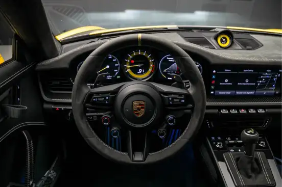PORSCHE-911-2023